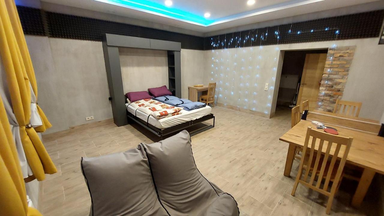 Fun And Chill Patalpu Ir Pirties Nuoma Apartment Vilnius Exterior photo